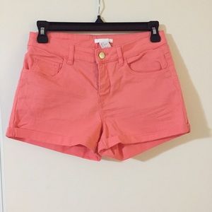 H&M peach shorts